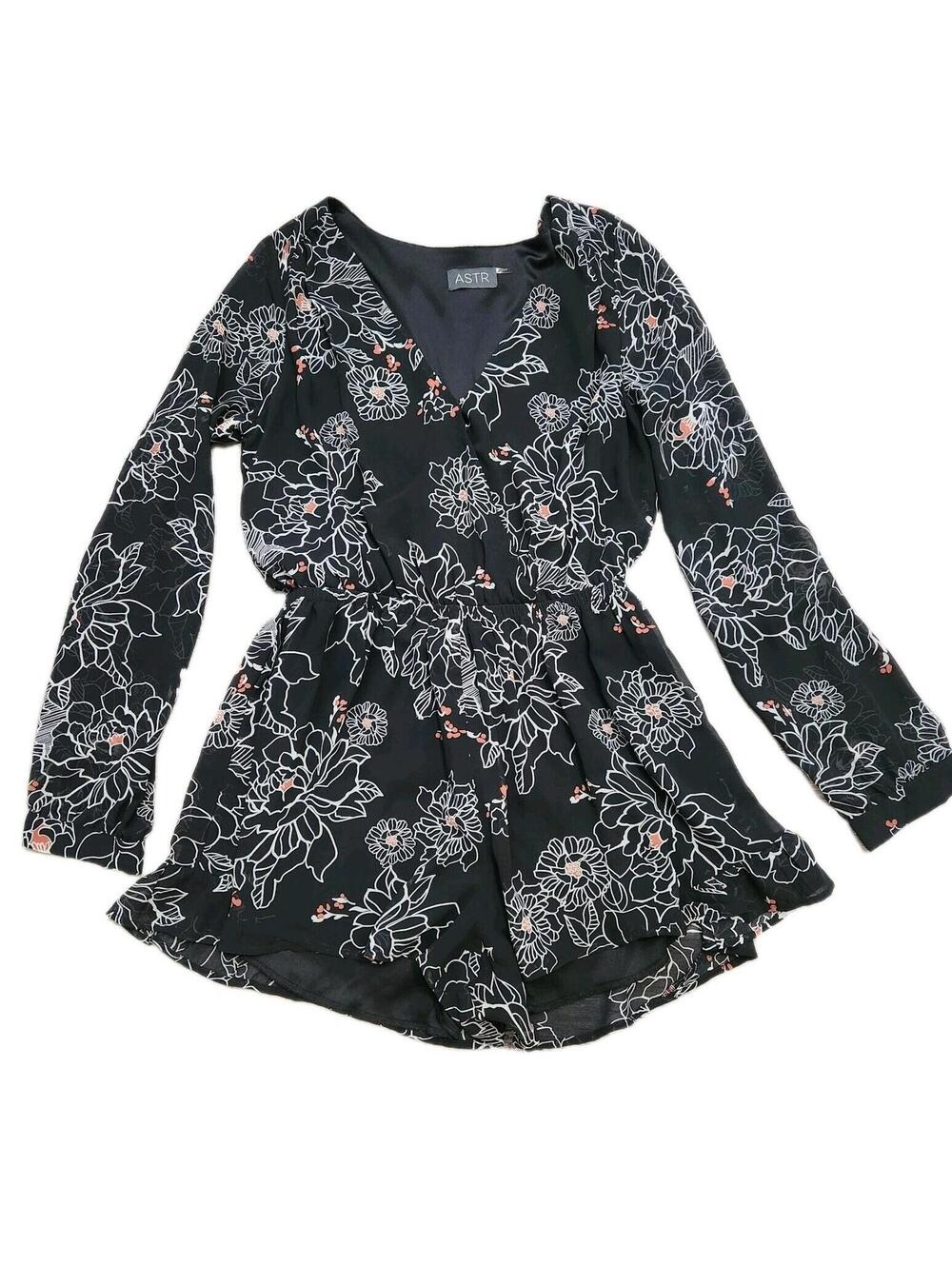 Astr The Label Romper Medium Neck Medium Black Floral Dressy Summer
